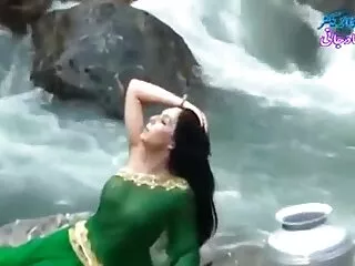 শ্যামাঙ্গিণী সুন্দরি বাংলা দেশি xxxx ভিডিও সেক্সি মহিলার কর্ষ বাঁড়ার রস খাবার 2