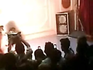 মাই বাংলা দেশি xxxx এর, বড়ো মাই, বড় সুন্দরী মহিলা