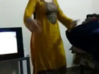 মীরা-একটু বেশি ওয়াচ xxxx বাংলা 1080